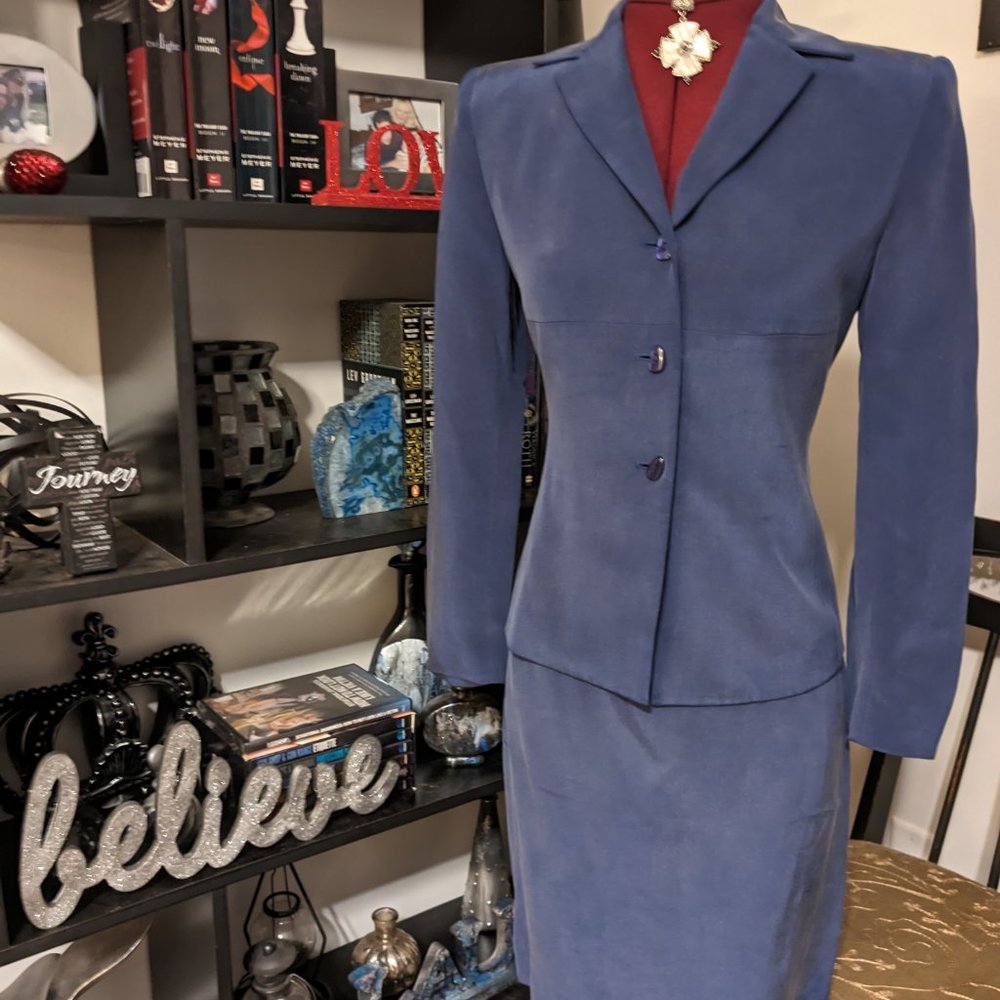 KASPER SUIT - 1 of 9 suits (NWOT/VGC) 80% off of retail! 6P